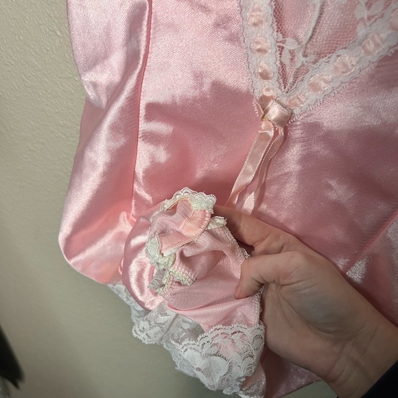 Vintage 1960s Vandamere Nightgown - Picture 6 of 7